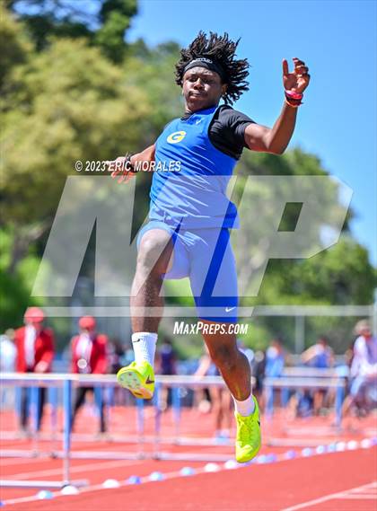 Thumbnail 2 in UC Track Classic (Day 2 Field Events) photogallery.