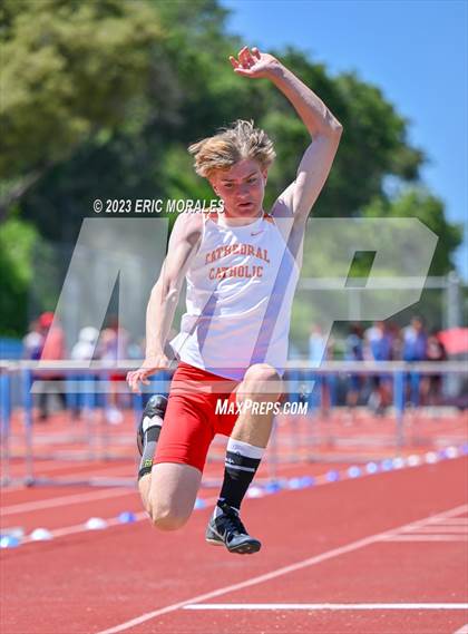 Thumbnail 1 in UC Track Classic (Day 2 Field Events) photogallery.