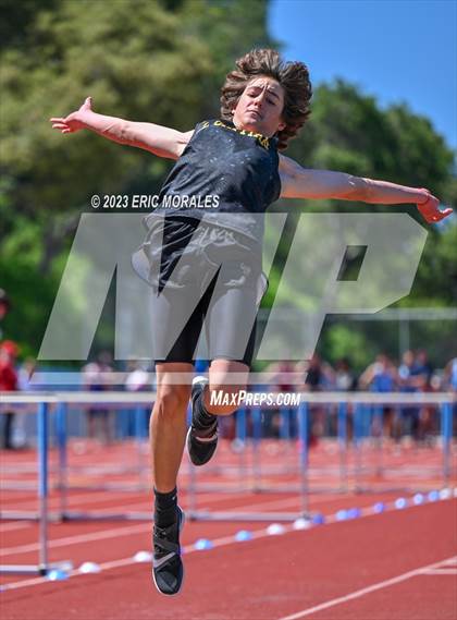 Thumbnail 2 in UC Track Classic (Day 2 Field Events) photogallery.