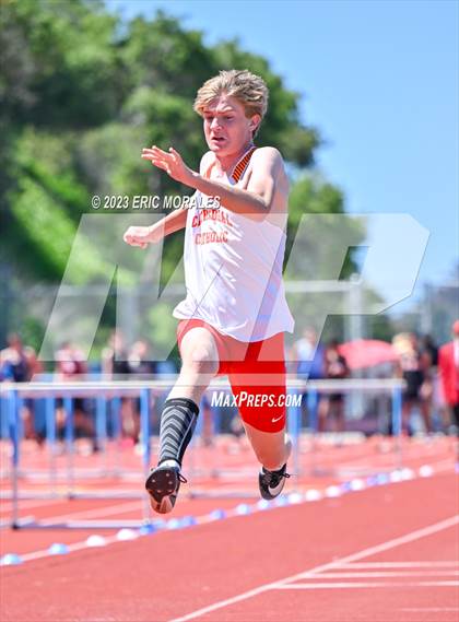Thumbnail 1 in UC Track Classic (Day 2 Field Events) photogallery.