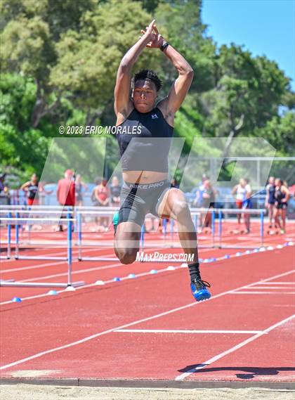 Thumbnail 2 in UC Track Classic (Day 2 Field Events) photogallery.