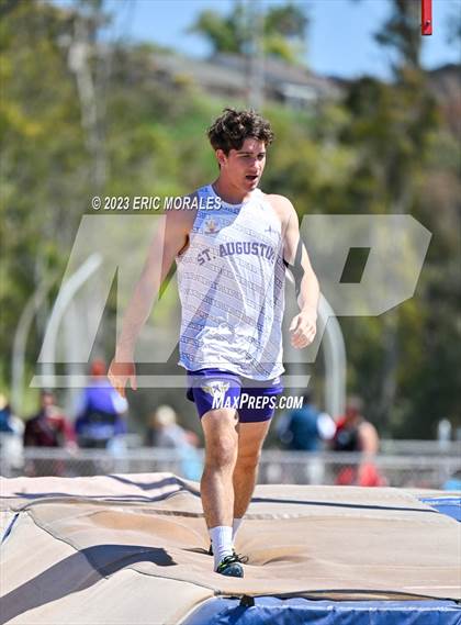 Thumbnail 2 in UC Track Classic (Day 2 Field Events) photogallery.