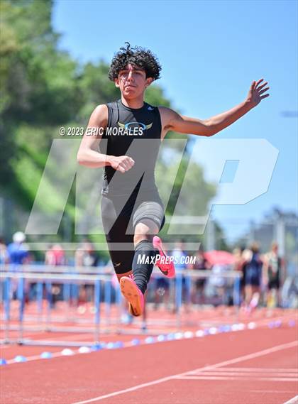 Thumbnail 2 in UC Track Classic (Day 2 Field Events) photogallery.