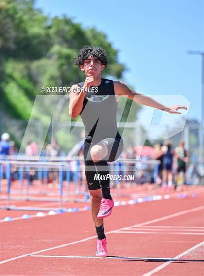 Thumbnail 1 in UC Track Classic (Day 2 Field Events) photogallery.