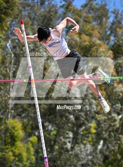 Thumbnail 2 in UC Track Classic (Day 2 Field Events) photogallery.