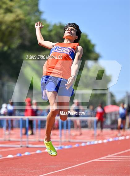Thumbnail 2 in UC Track Classic (Day 2 Field Events) photogallery.