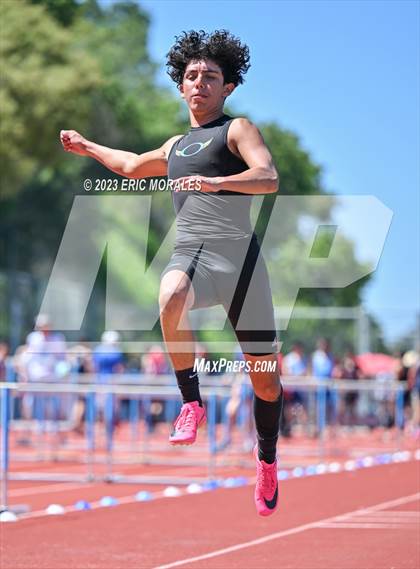 Thumbnail 3 in UC Track Classic (Day 2 Field Events) photogallery.