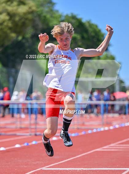 Thumbnail 3 in UC Track Classic (Day 2 Field Events) photogallery.