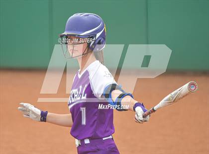 Thumbnail 3 in Thrall vs Granger (UIL 2A Regional Quarterfinal Playoff) photogallery.