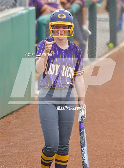Thumbnail 3 in Thrall vs Granger (UIL 2A Regional Quarterfinal Playoff) photogallery.