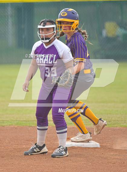 Thumbnail 1 in Thrall vs Granger (UIL 2A Regional Quarterfinal Playoff) photogallery.