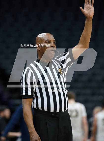 Thumbnail 3 in San Gabriel Academy vs. King's Academy (CIF State D3 Final) photogallery.