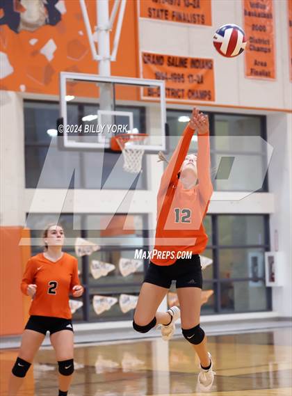 Thumbnail 2 in Grand Saline vs Fruitvale photogallery.