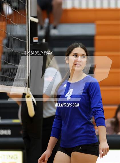 Thumbnail 3 in Grand Saline vs Fruitvale photogallery.
