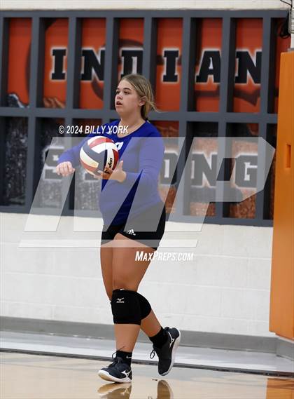 Thumbnail 2 in Grand Saline vs Fruitvale photogallery.