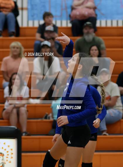Thumbnail 3 in Grand Saline vs Fruitvale photogallery.