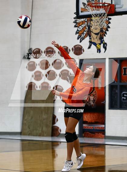 Thumbnail 3 in Grand Saline vs Fruitvale photogallery.