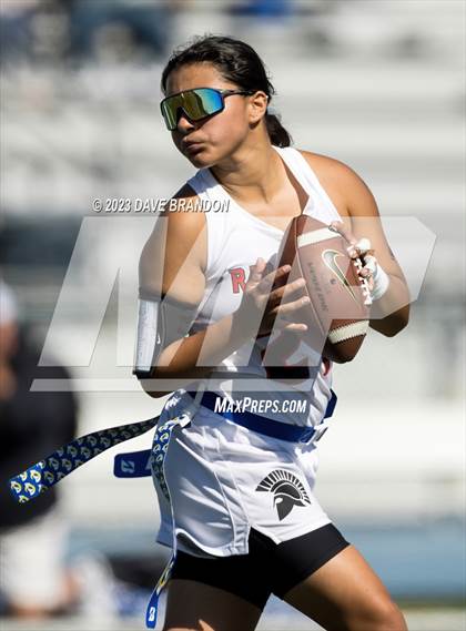 Thumbnail 3 in Newbury Park vs. Rio Mesa (Ventura County Championships) photogallery.