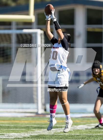 Thumbnail 3 in Newbury Park vs. Rio Mesa (Ventura County Championships) photogallery.