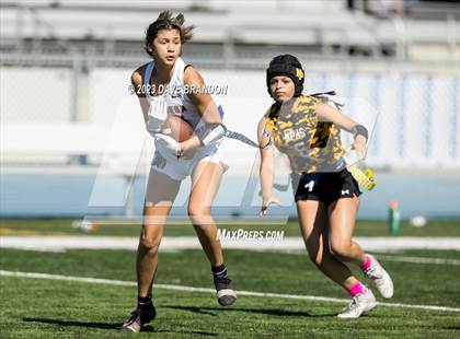 Thumbnail 3 in Newbury Park vs. Rio Mesa (Ventura County Championships) photogallery.
