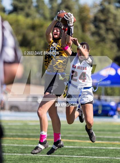 Thumbnail 1 in Newbury Park vs. Rio Mesa (Ventura County Championships) photogallery.