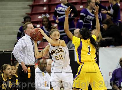 Thumbnail 2 in St. Francis vs. Lynwood (CIF State D2 Final) photogallery.