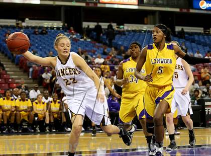 Thumbnail 3 in St. Francis vs. Lynwood (CIF State D2 Final) photogallery.