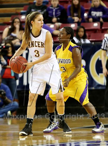 Thumbnail 3 in St. Francis vs. Lynwood (CIF State D2 Final) photogallery.