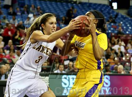 Thumbnail 1 in St. Francis vs. Lynwood (CIF State D2 Final) photogallery.