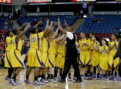 Thumbnail 2 in St. Francis vs. Lynwood (CIF State D2 Final) photogallery.