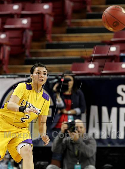 Thumbnail 2 in St. Francis vs. Lynwood (CIF State D2 Final) photogallery.