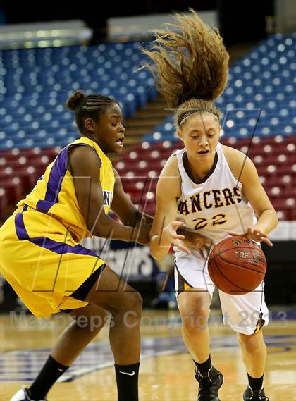 Thumbnail 3 in St. Francis vs. Lynwood (CIF State D2 Final) photogallery.