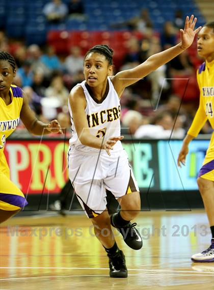 Thumbnail 2 in St. Francis vs. Lynwood (CIF State D2 Final) photogallery.