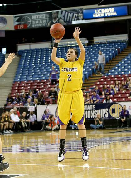 Thumbnail 1 in St. Francis vs. Lynwood (CIF State D2 Final) photogallery.