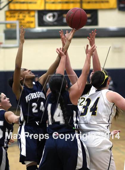 Thumbnail 2 in Wethersfield @ RHAM (CIAC Class L 1st Round) photogallery.