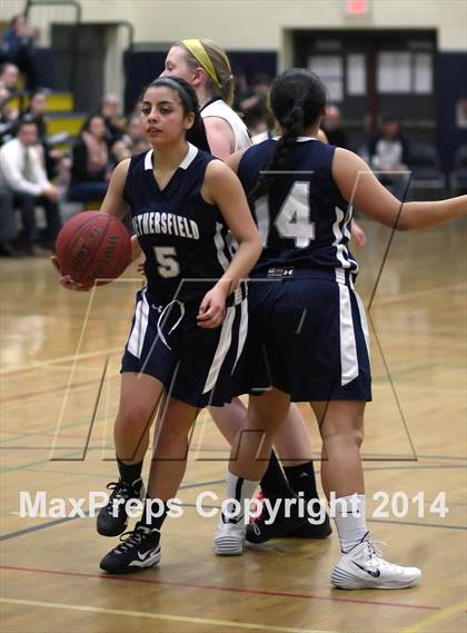 Thumbnail 3 in Wethersfield @ RHAM (CIAC Class L 1st Round) photogallery.