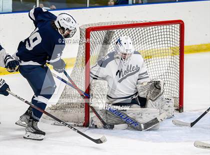 Thumbnail 2 in Hotchkiss School vs. Noble & Greenough (Flood Marr Tournament - 3rd place) photogallery.
