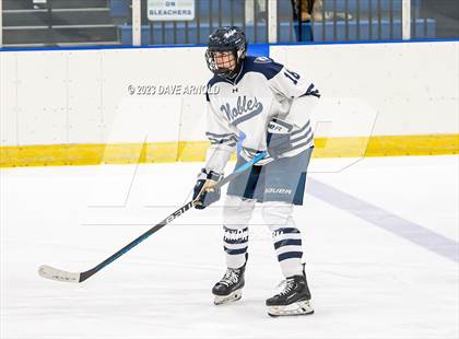 Thumbnail 2 in Hotchkiss School vs. Noble & Greenough (Flood Marr Tournament - 3rd place) photogallery.