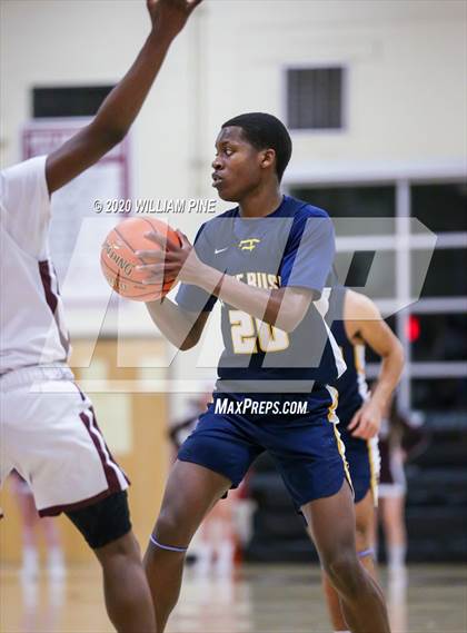 Thumbnail 3 in Pine Bush vs. Kingston (Section 9 Class AA Semifinal)  photogallery.