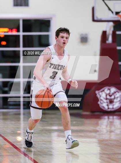 Thumbnail 3 in Pine Bush vs. Kingston (Section 9 Class AA Semifinal)  photogallery.