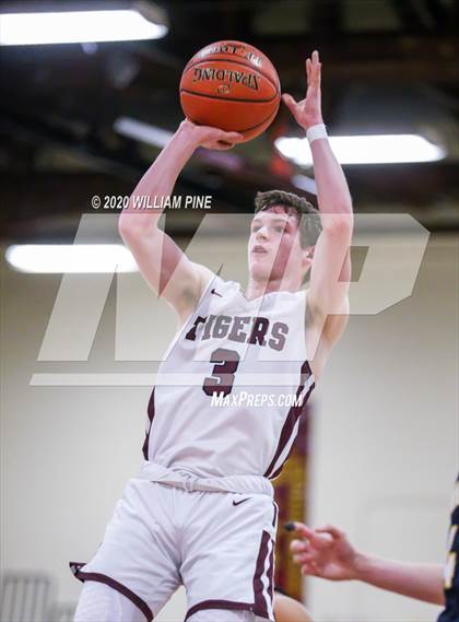Thumbnail 1 in Pine Bush vs. Kingston (Section 9 Class AA Semifinal)  photogallery.