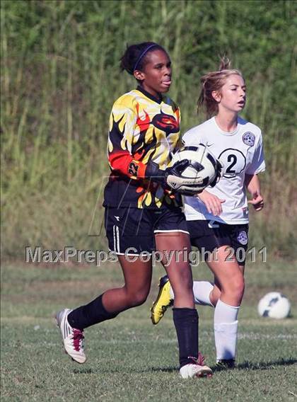 Thumbnail 2 in Sevier County vs Knoxville Central (Sevier County Invitational) photogallery.