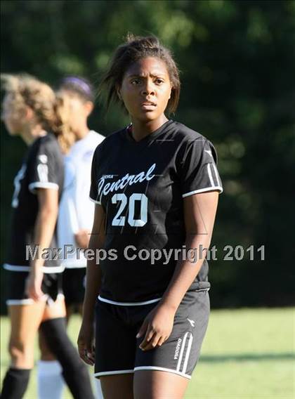 Thumbnail 2 in Sevier County vs Knoxville Central (Sevier County Invitational) photogallery.