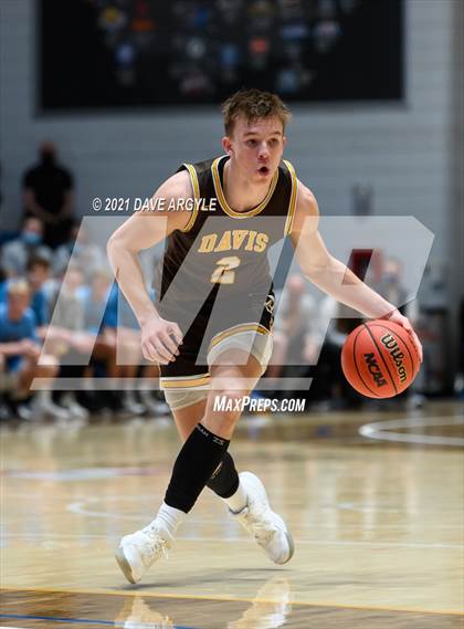 Thumbnail 1 in Westlake vs. Davis (UHSAA 6A Final) photogallery.