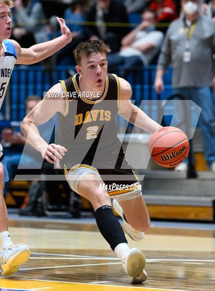 Thumbnail 1 in Westlake vs. Davis (UHSAA 6A Final) photogallery.
