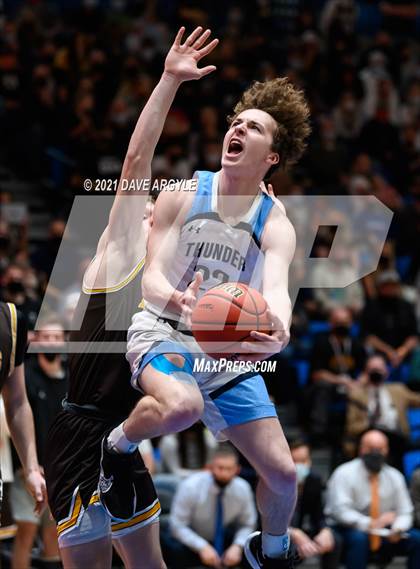 Thumbnail 3 in Westlake vs. Davis (UHSAA 6A Final) photogallery.