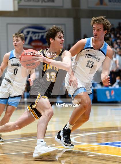 Thumbnail 2 in Westlake vs. Davis (UHSAA 6A Final) photogallery.