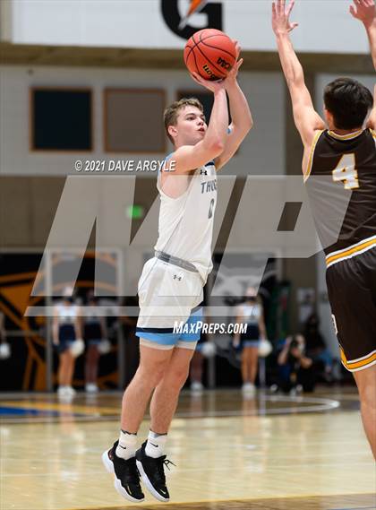 Thumbnail 3 in Westlake vs. Davis (UHSAA 6A Final) photogallery.