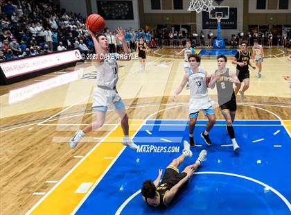 Thumbnail 3 in Westlake vs. Davis (UHSAA 6A Final) photogallery.