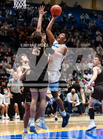 Thumbnail 2 in Westlake vs. Davis (UHSAA 6A Final) photogallery.